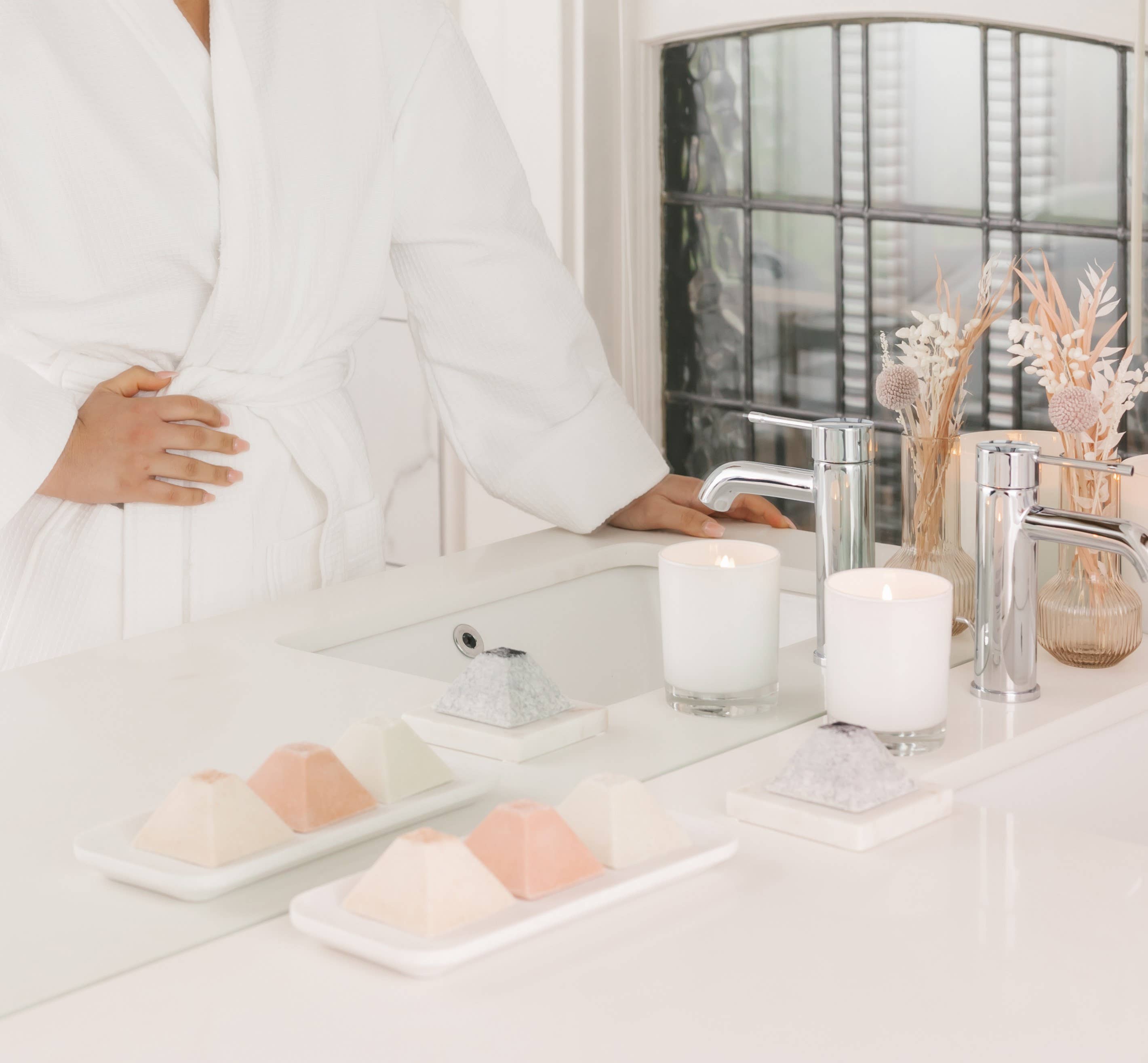 Saltish Soap Rose Quartz | lavender & pink grapefruit