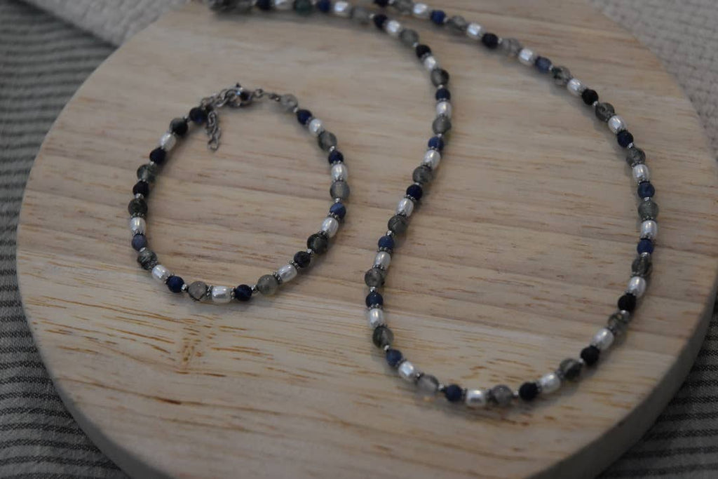 Seaside Meadow: Beaded Necklace: Silver