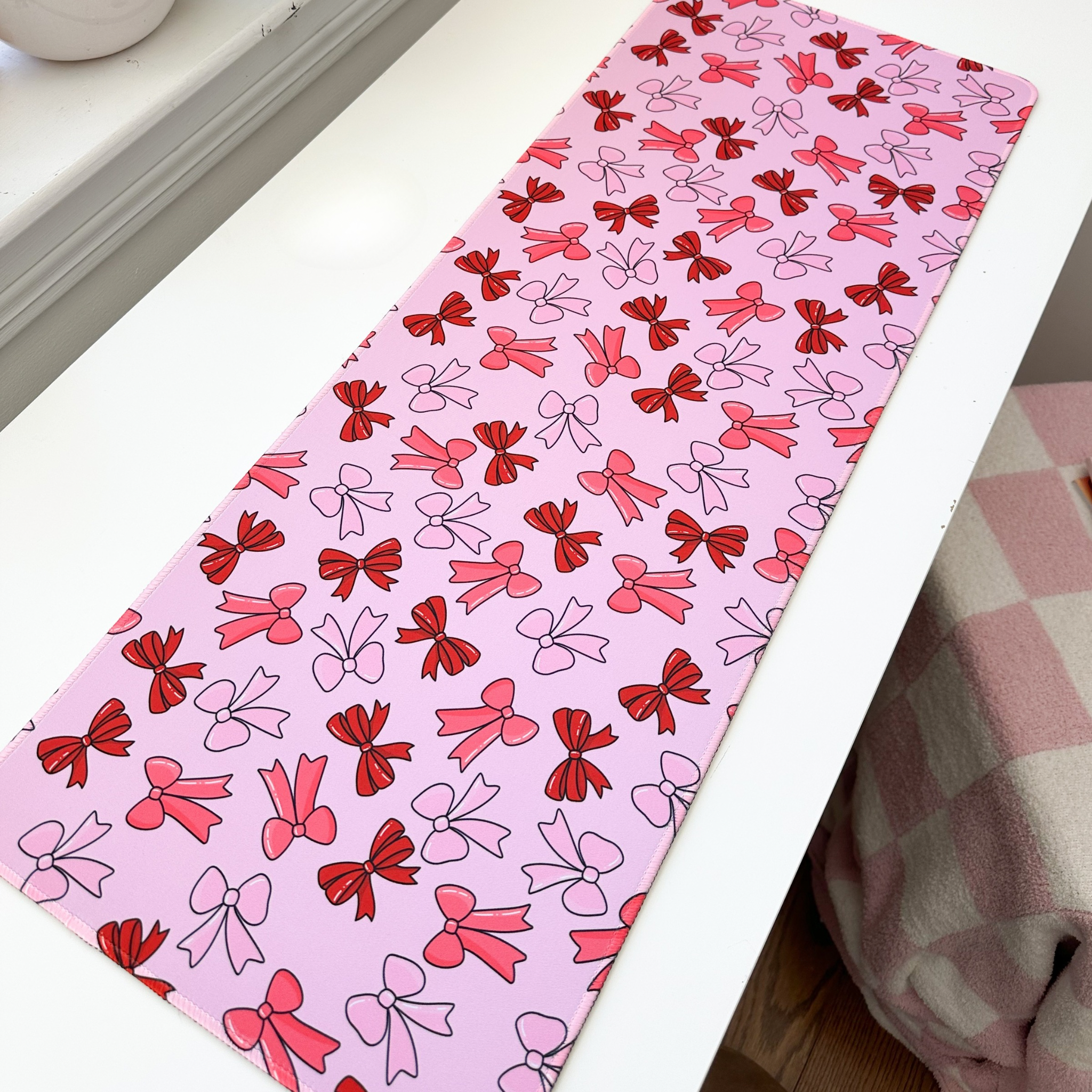 Bow Desk Pad