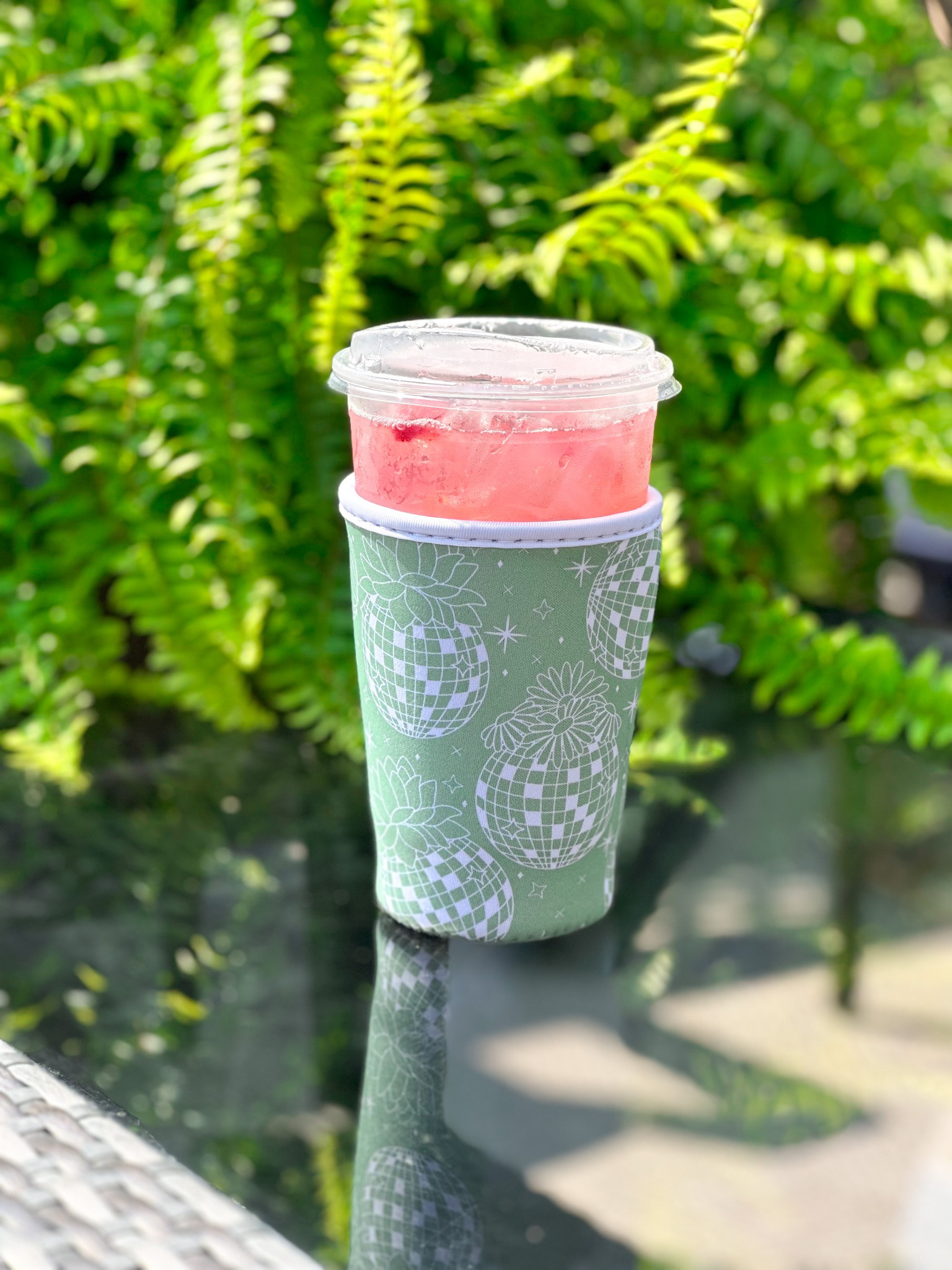 Iced Coffee Sleeve: Strawberry