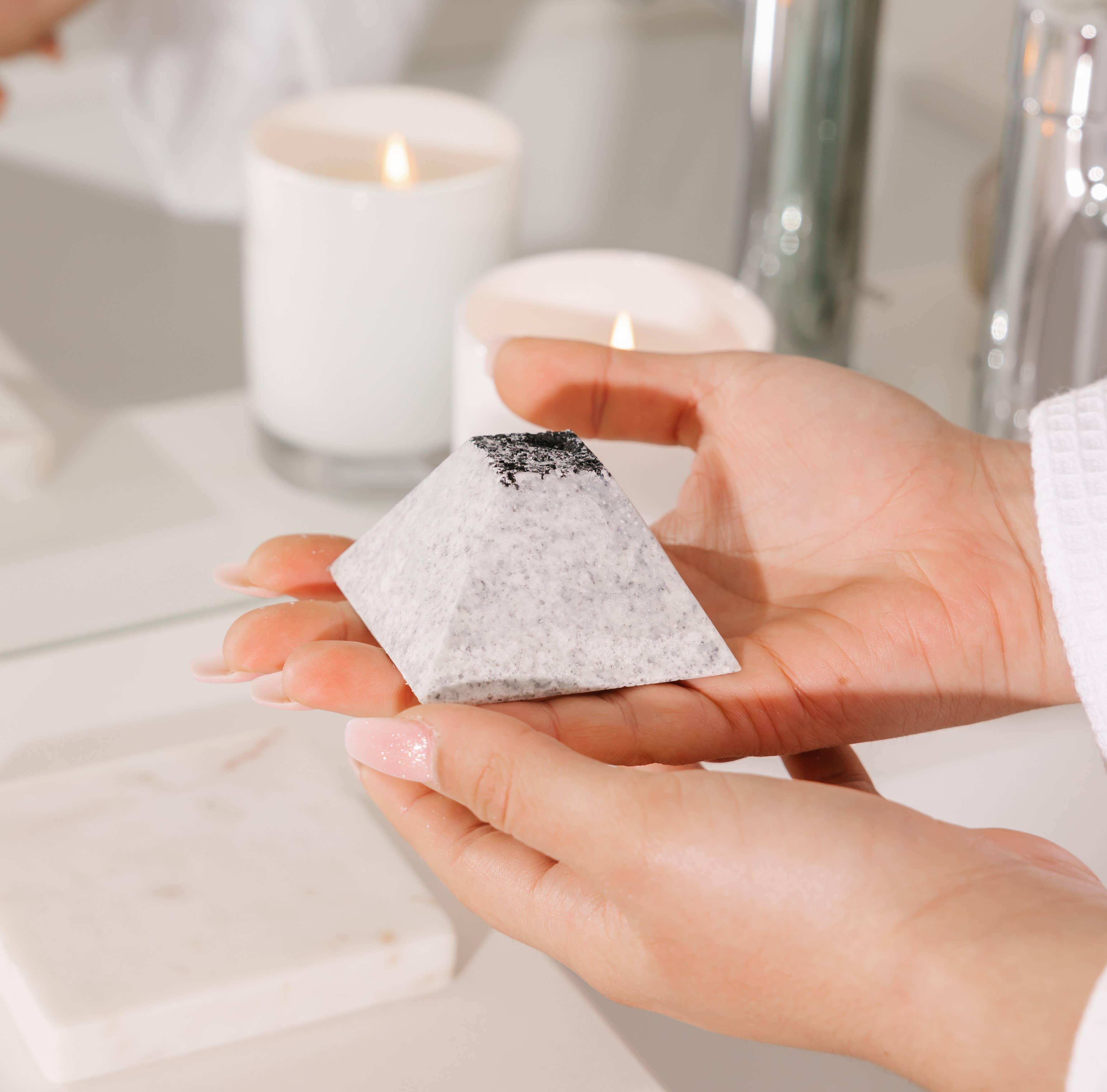 Saltish Soap Black Lava | spearmint & anise