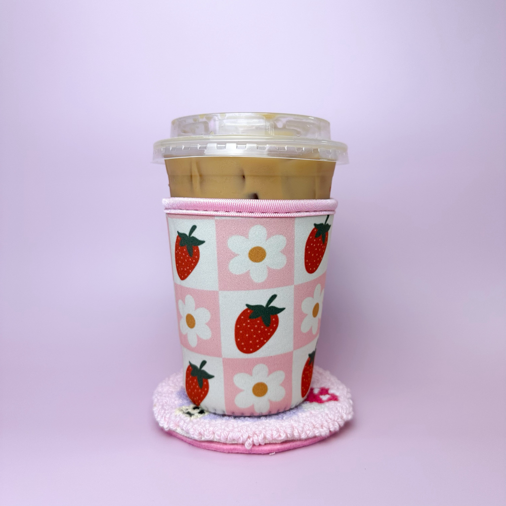 Iced Coffee Sleeve: Strawberry