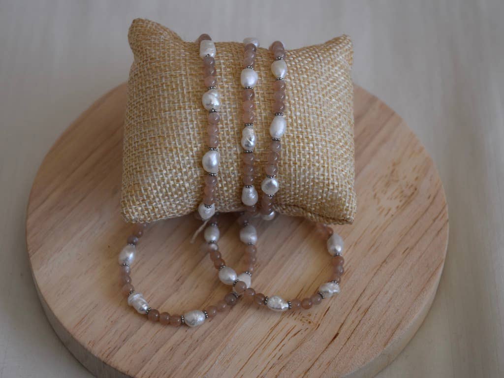 Golden Dusk: Beaded Bracelet: Silver
