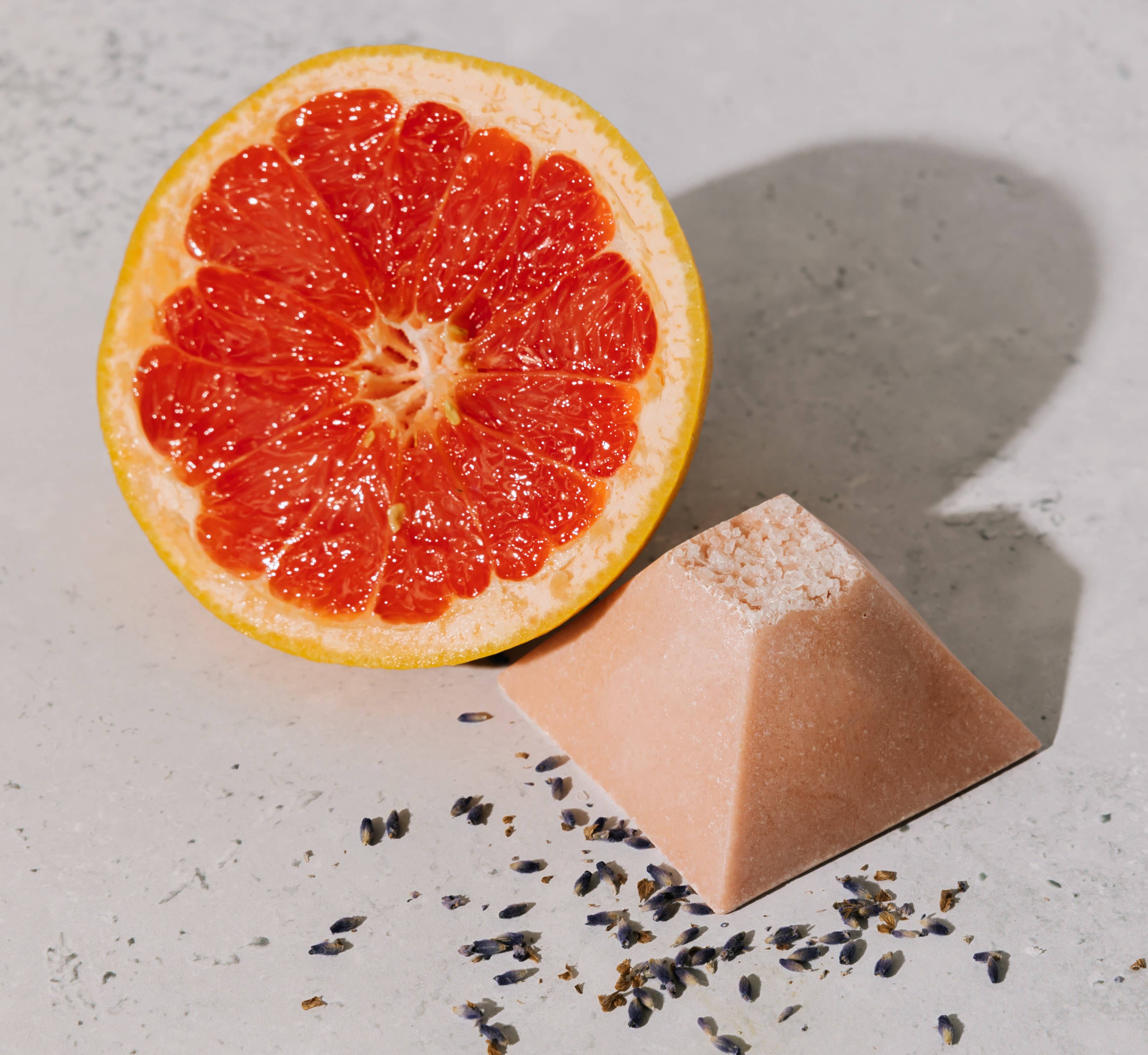Saltish Soap Rose Quartz | lavender & pink grapefruit