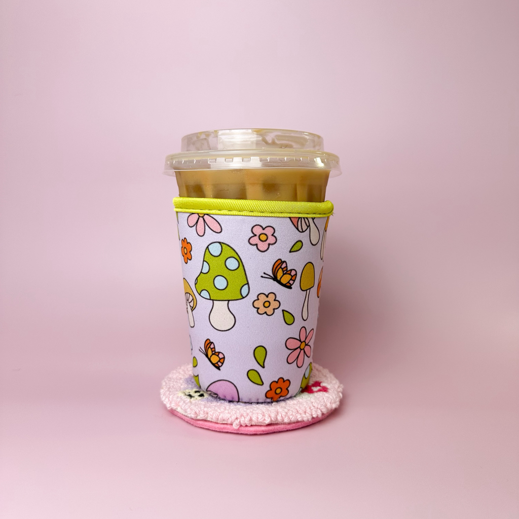 Iced Coffee Sleeve: Strawberry