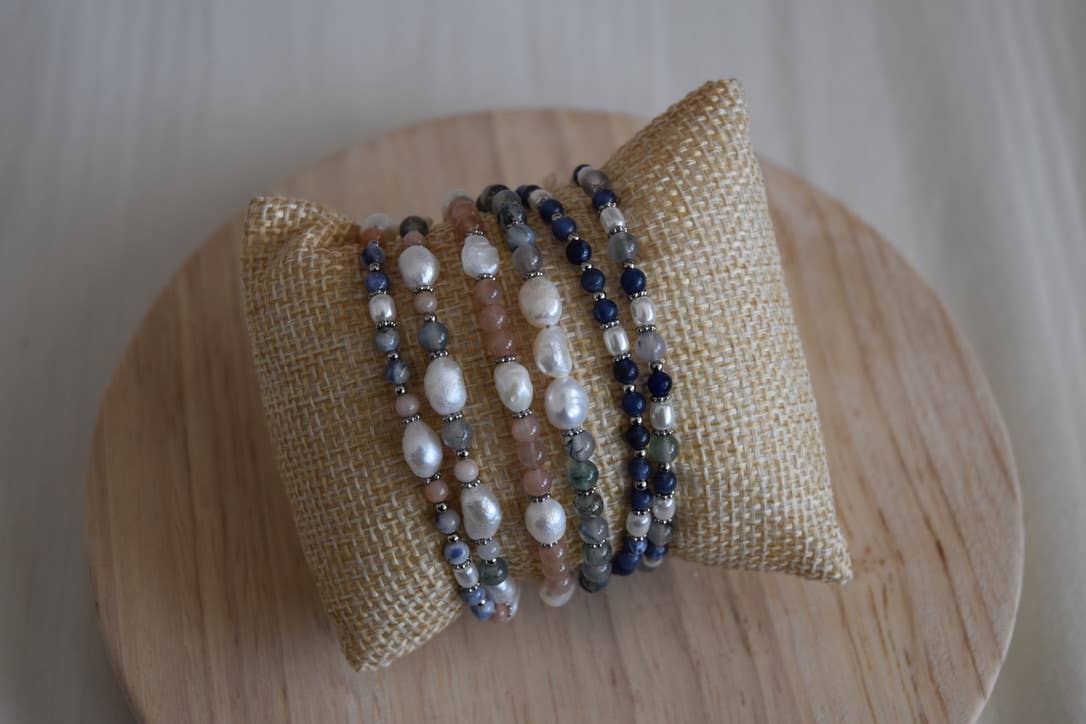 Seaside Meadow: Beaded Bracelet: Gold