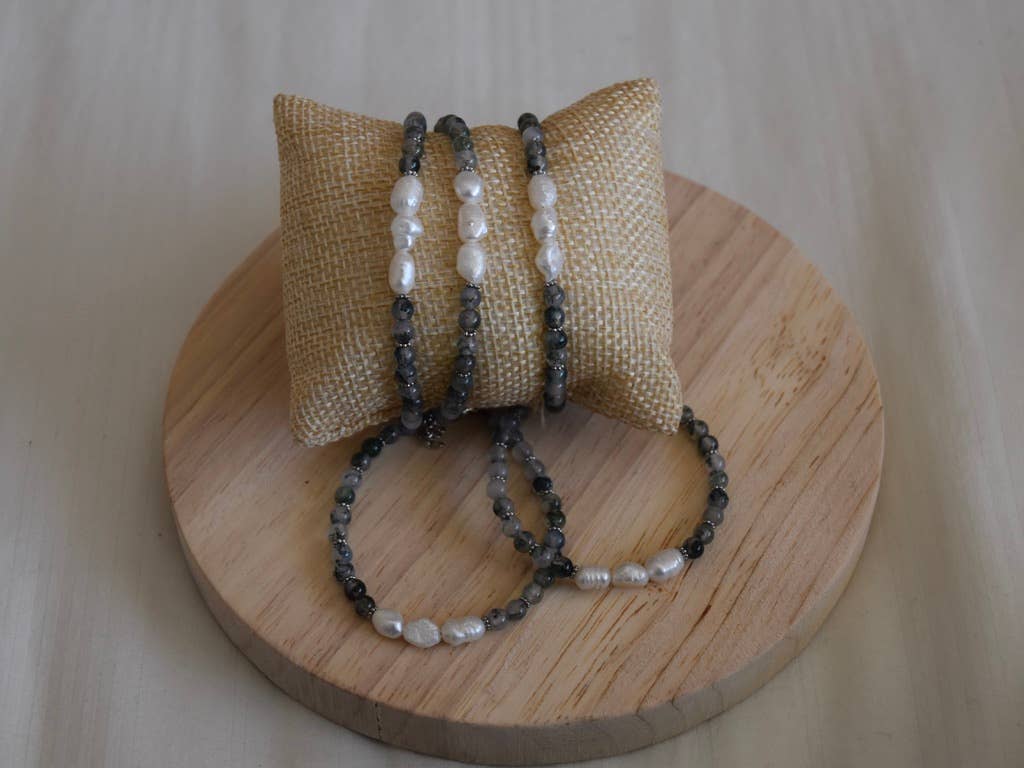 Lagoon Reflections: Beaded Bracelet: Gold
