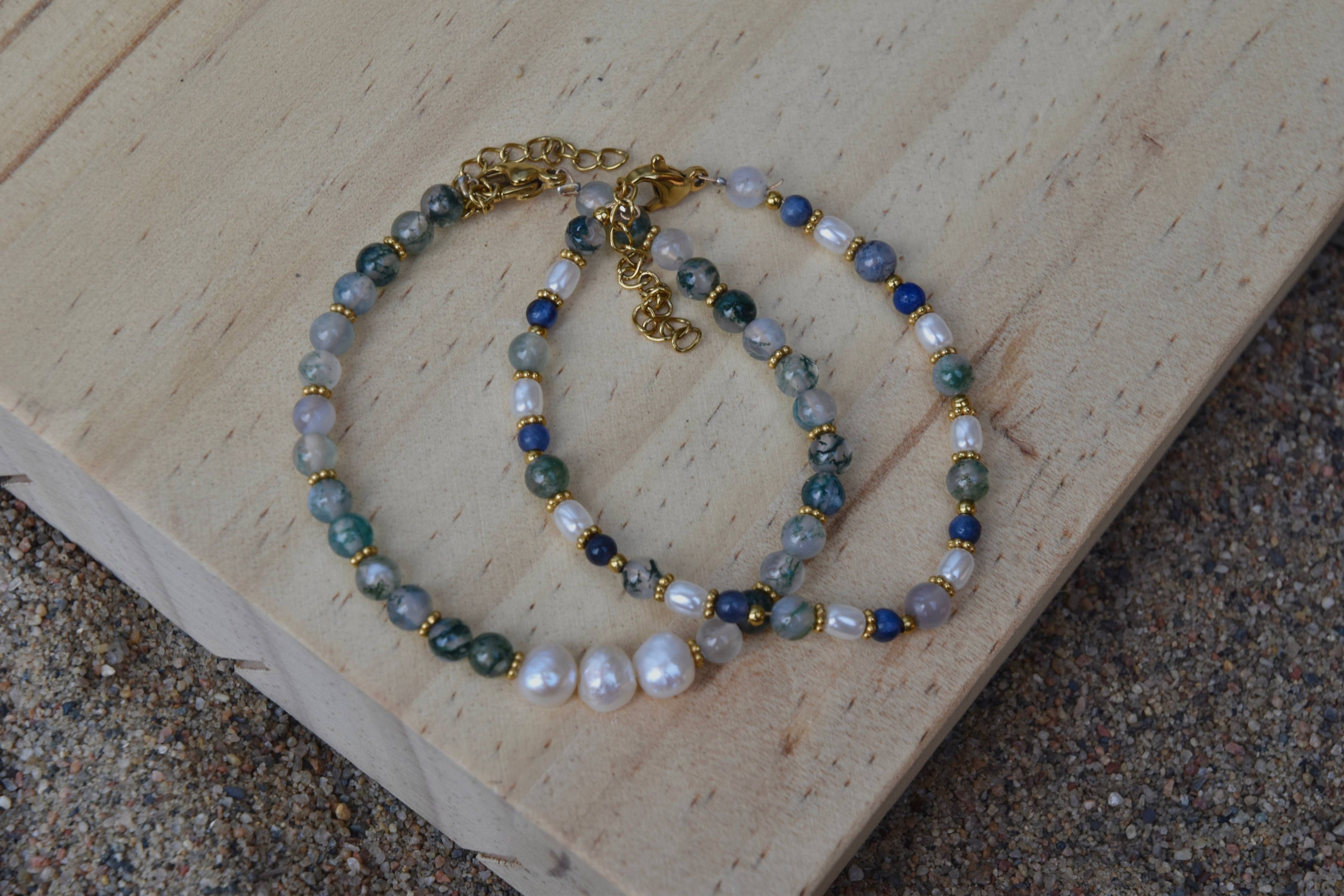 Lagoon Reflections: Beaded Bracelet: Gold